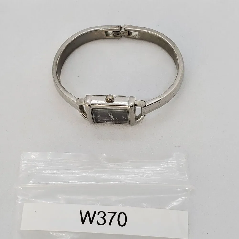 Faded Glory 19MM Women's Watch Dark Gray‎ Dial Gray Band 5